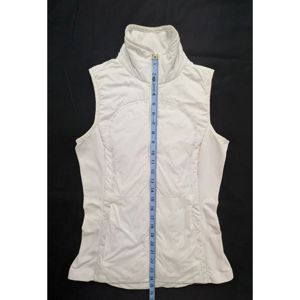 Lululemon Run For Cold Vest Women's 6 White Primaloft Insulated Puffer